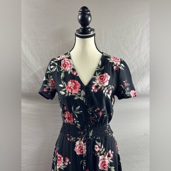Black Boho Rose Floral Print Button Front Split Thigh Dress - Picture 12 of 14